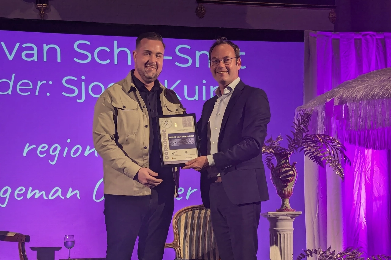 Marco van Schie krijgt Opsteker voor inzet voor lokale lhbtqia+-gemeenschap